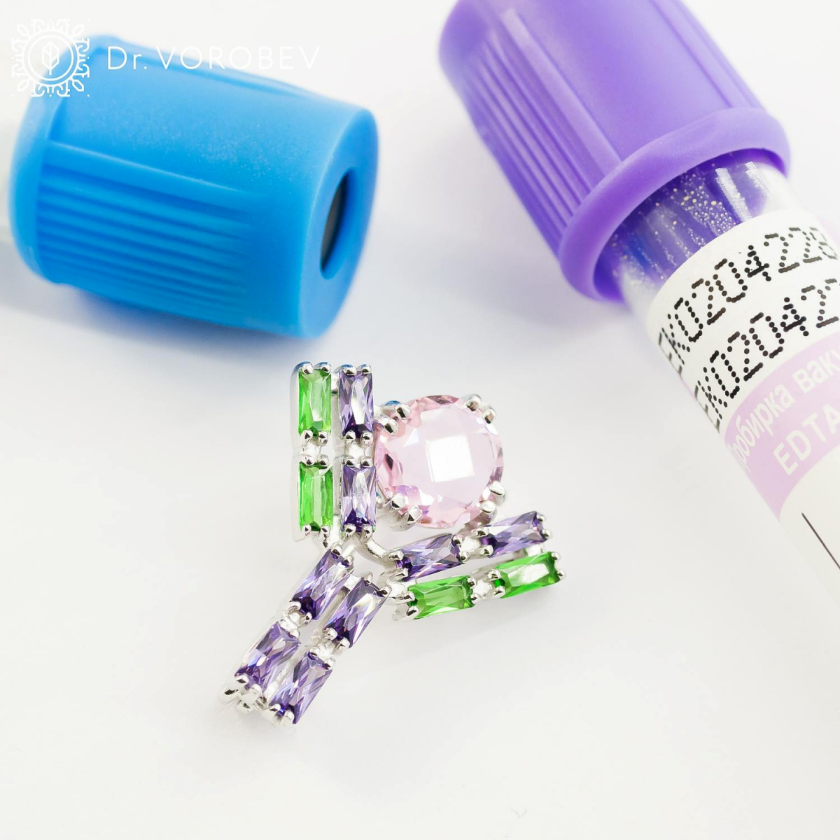 Брошь "Антиген"