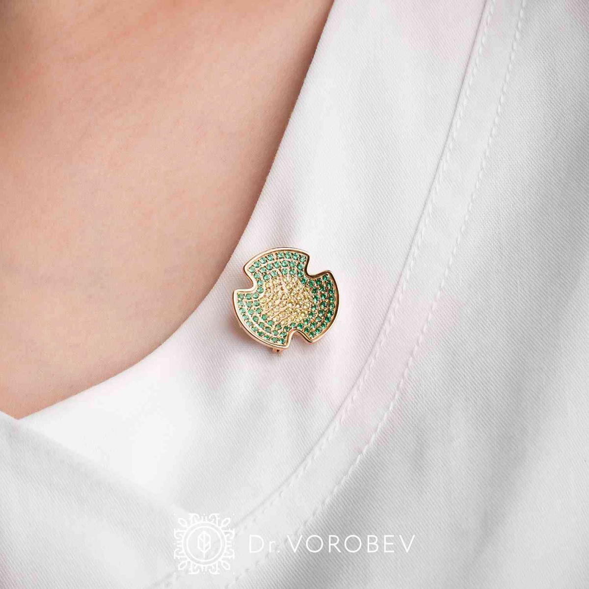 Брошь "Аллерген Липа" Au 585