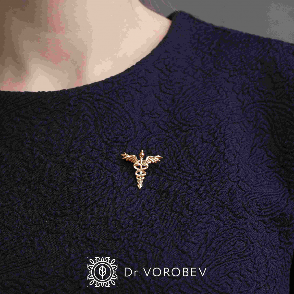 Брошь "Кадуцей №7" Au 585